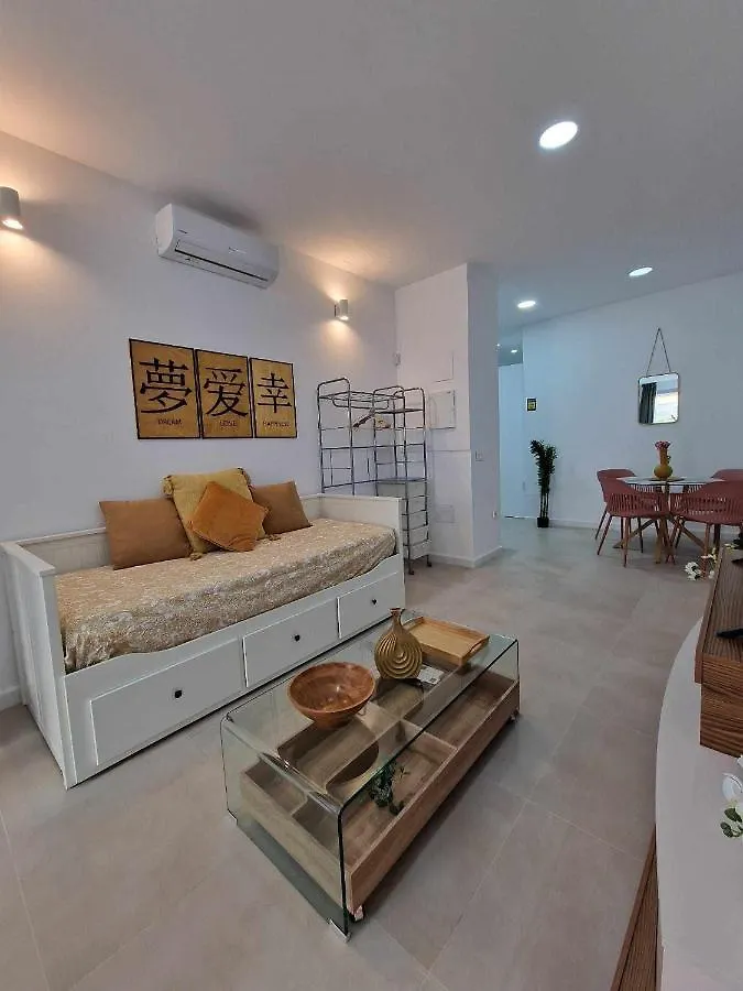 Moderno Apartamento 3 En Calle Marmoles Malaga 0*,  Spain