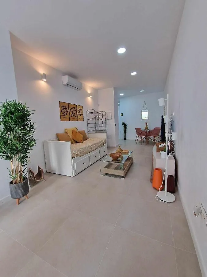 Moderno Apartamento 3 En Calle Marmoles Malaga 0*,  Spain